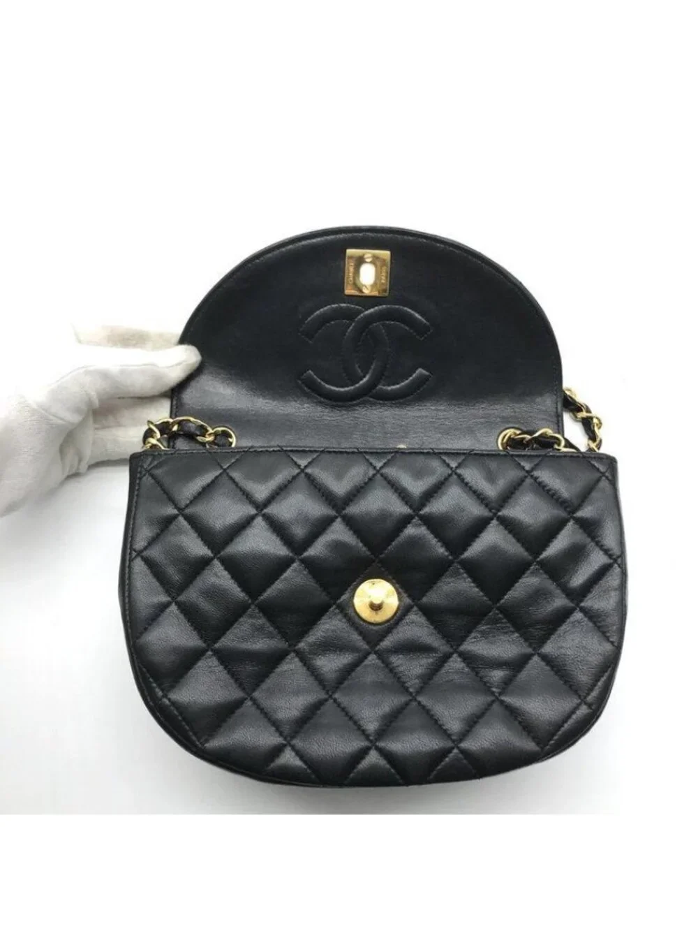 Chanel Chain Shoulder Bag Quilted CC Logo Flap Vintage Black